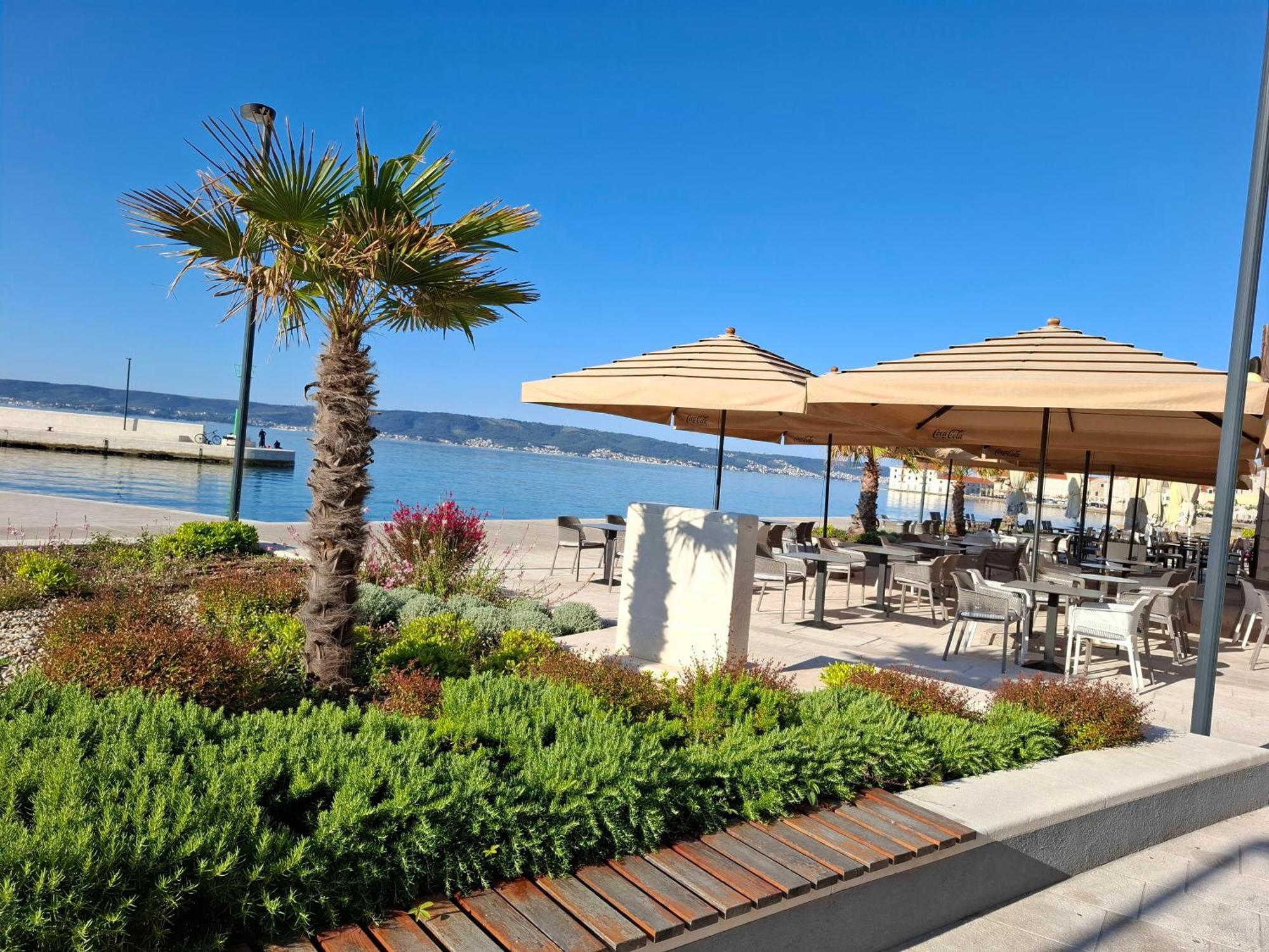 Apartment Blanca With Jacuzzi,Terase And Private Parking Kaštela Exterior foto