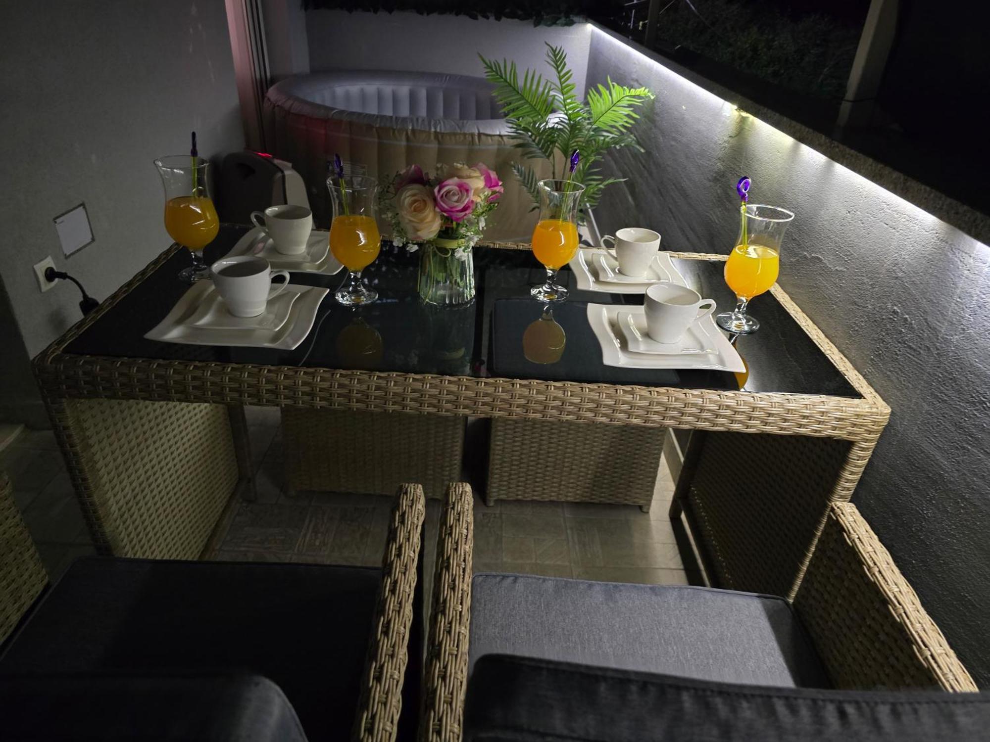 Apartment Blanca With Jacuzzi,Terase And Private Parking Kaštela Exterior foto
